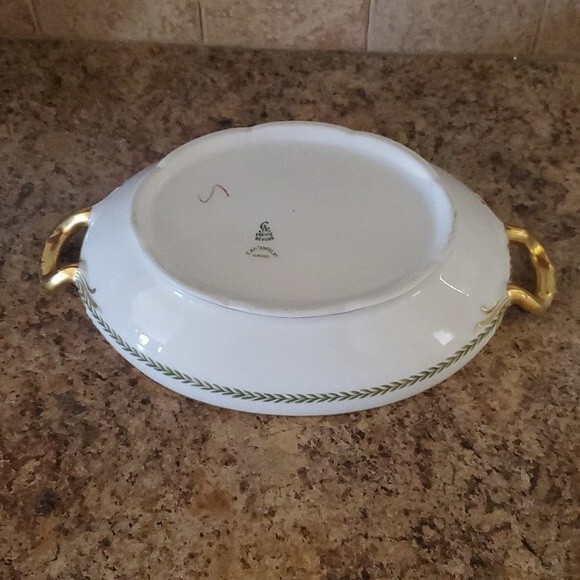 es France Porcelain Serving Bowl - Gold Trim & Green Laurel Pattern - Picture 7 of 9